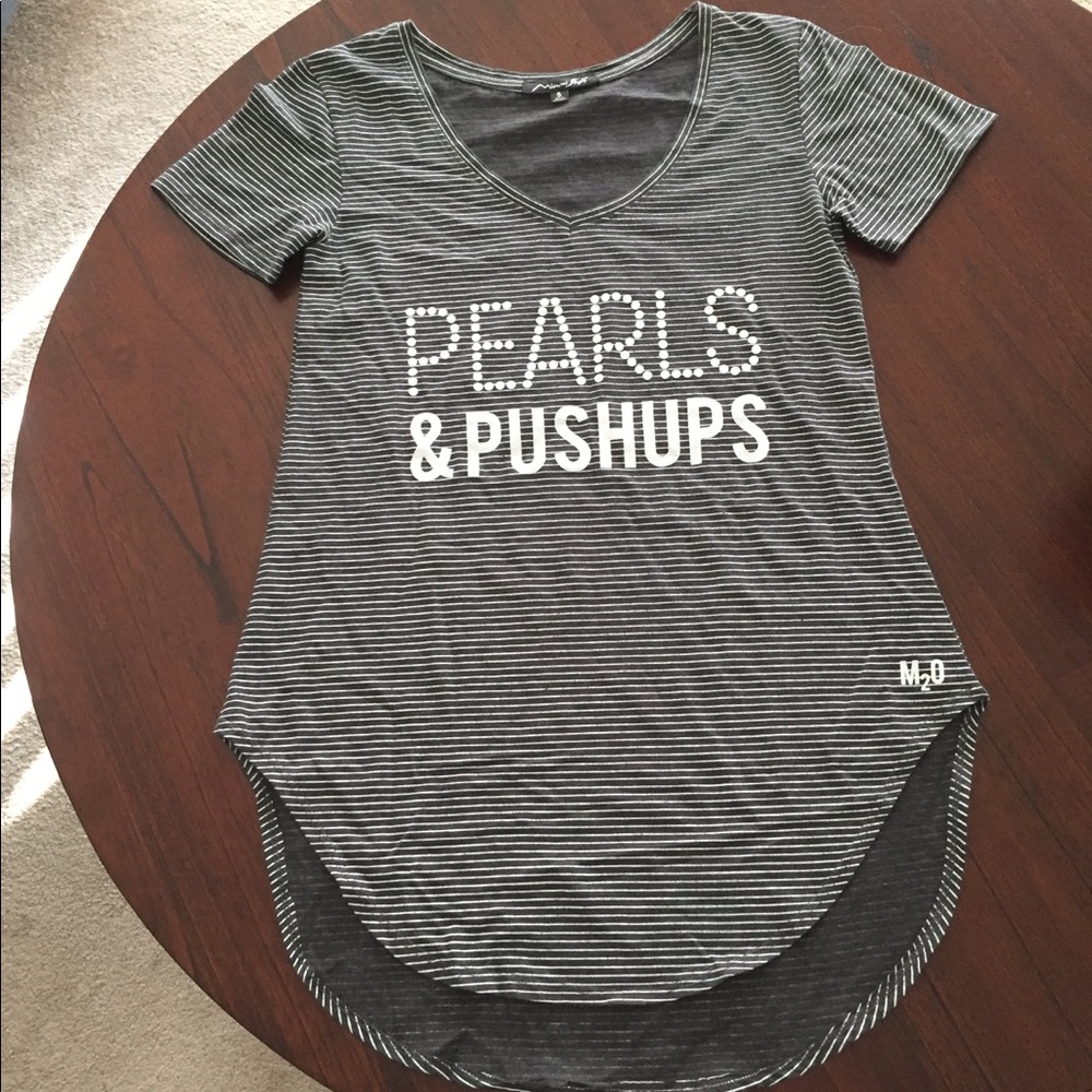 NWOT - PEARLS & PUSH-UPS V-NECK HIGH- LOW TEE